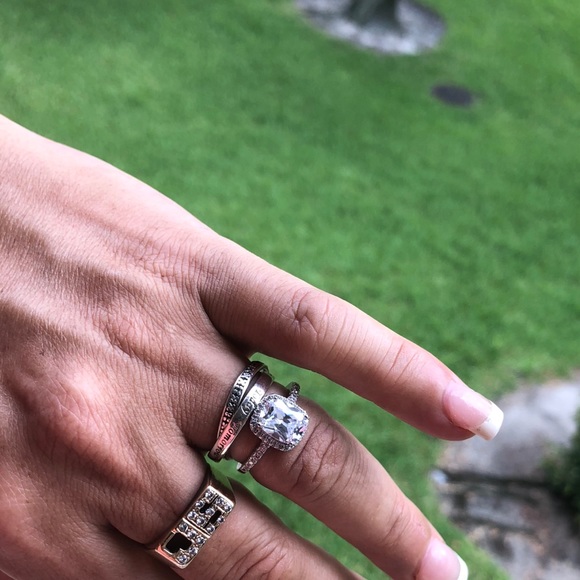 1 LEFT! Beautiful CZ Statement Engagement Ring - Picture 4 of 7